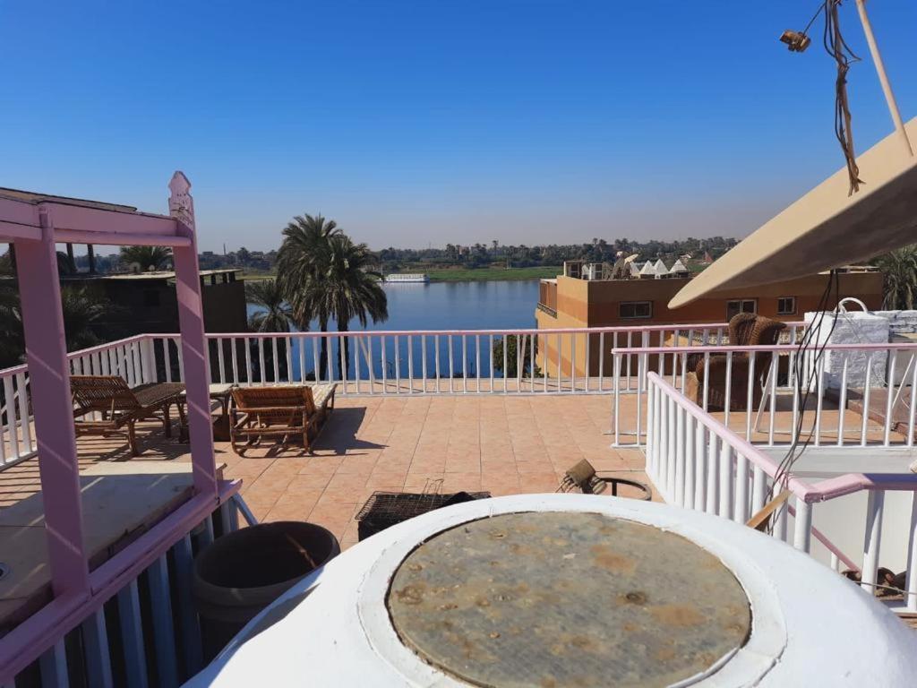 East Luxor Apartments With Nile Views Jazirat al Awwamiyah Exteriör bild