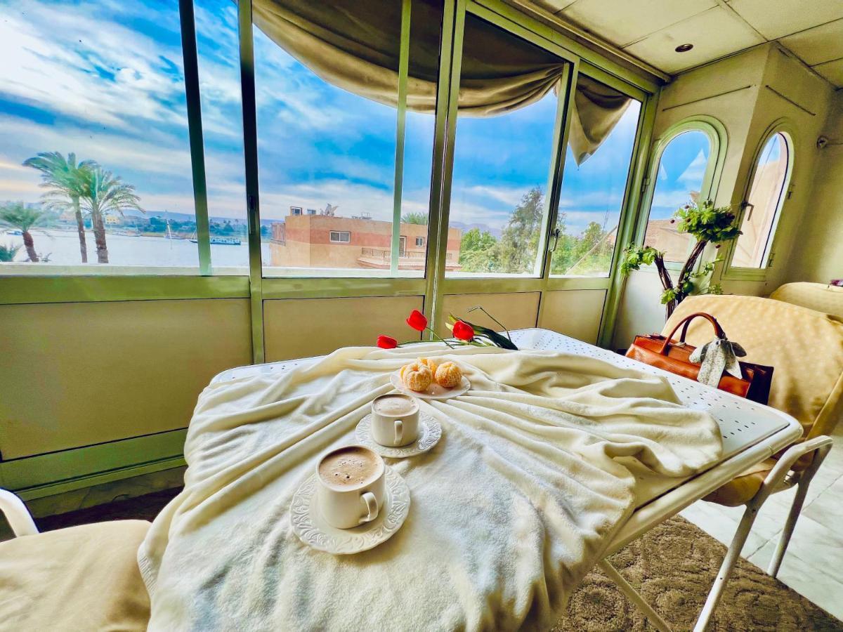 East Luxor Apartments With Nile Views Jazirat al Awwamiyah Exteriör bild